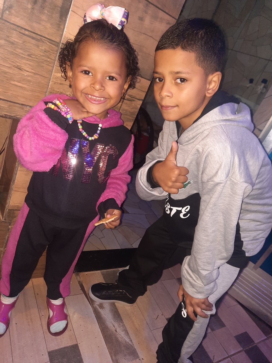 Iluminada3818's tweet photo. TUDO PRA MIM🥰🥰🥰🥰🥰🥰🥰🥰 https://t.co/WRwUTnFRAP