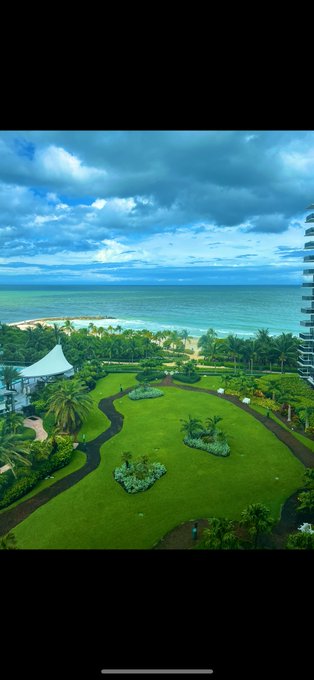 And just like that&hellip;. The storm is over. Florida weather 🥴 https://t.co/QBa9DCvCbr<a href="/tag/mytwitteranniversary"class="tags"><span>#mytwitteranniversary</span></a>