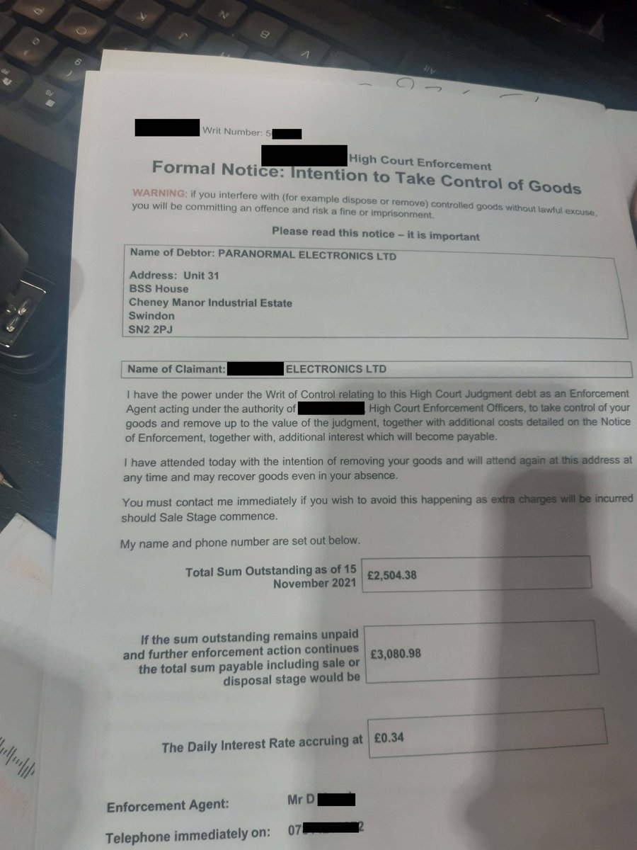 ChubbyGit's tweet photo. @dollydumpy @paraelectronics Join the queue, they've said that to so many "customers".  They owe me over £2,500 (below right pic) and as you can see, the other one is over £3,000, which was 7 months ago...Best if you prepare the paperwork for getting your bank/card to refund you direct from their account. https://t.co/yCvkSqyLjN