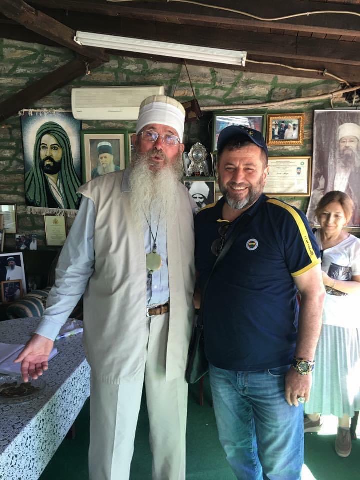 ACamekan's tweet photo. Sana yerden #gökten büyük nasihat
#Gördüğün ört, görmediğin söyleme
#Erenlerden, Pir’den budur emanet
#Gördüğün ört, görmediğin #söyleme
#AzbiBaba💜 #İnsancayaşamak https://t.co/t0YEAkvZnm