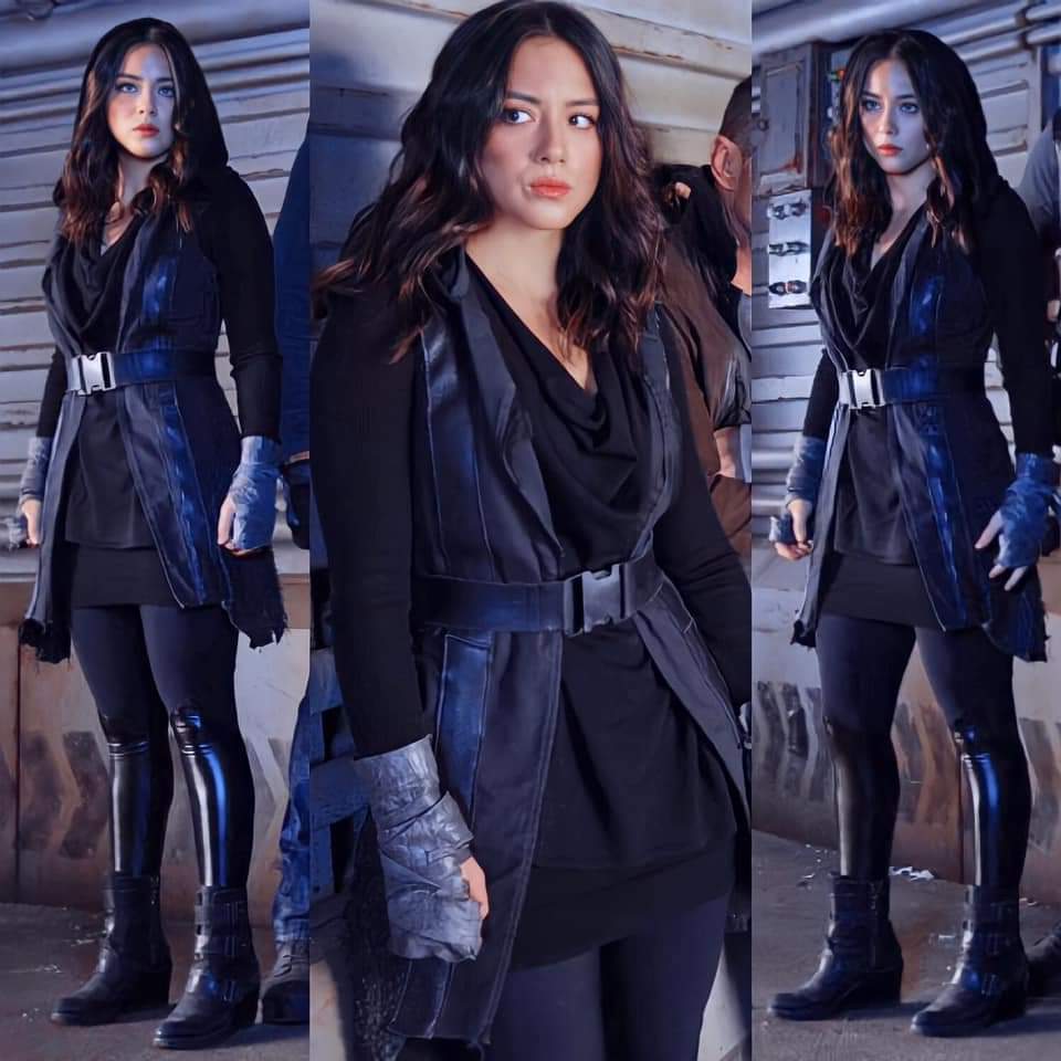LorelaiGarola's tweet photo. Also keep this looks canon!!!!
#KeepMarvelTVCanon
#ChloeIsMyQuake
#SaveTheAgentsofSHIELD https://t.co/fl9qIFewnr