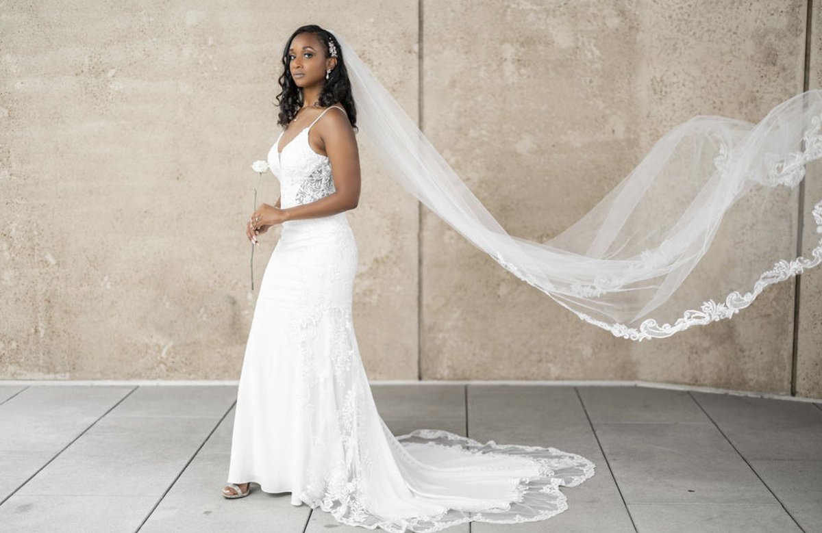 a_grevious's tweet photo. Mrs. Henderson 💍👰🏾‍♀️💕 https://t.co/cmWIE5U1iL