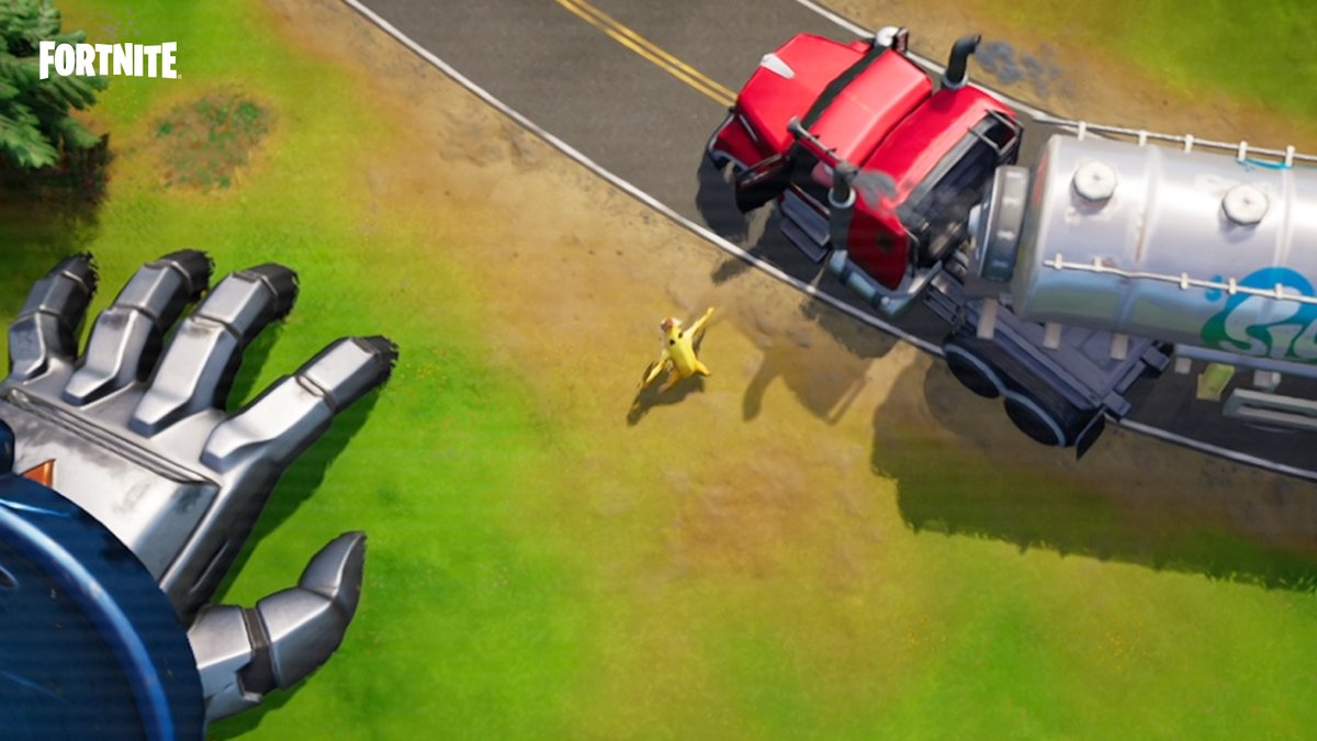 FBRFeed's tweet photo. can we appreciate how Peely's awful driving has lead up to saving the day https://t.co/rlzGNdp8eo
