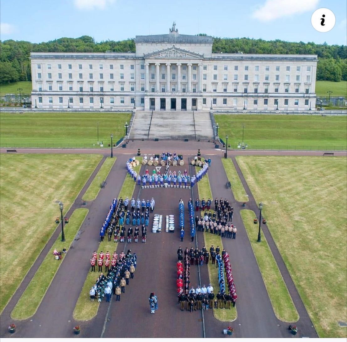 SchombergSoc's tweet photo. Well done to our #Kirknarra Dancers for joining with many other dancers from the Kathryn Stewart Dance Team and also hundreds of others from #UlsterScots groups to create this special Queen’s Platinum Jubilee tribute at Stormont this morning!

#PlatinumJubileeCelebration https://t.co/ohqVLv1zGE