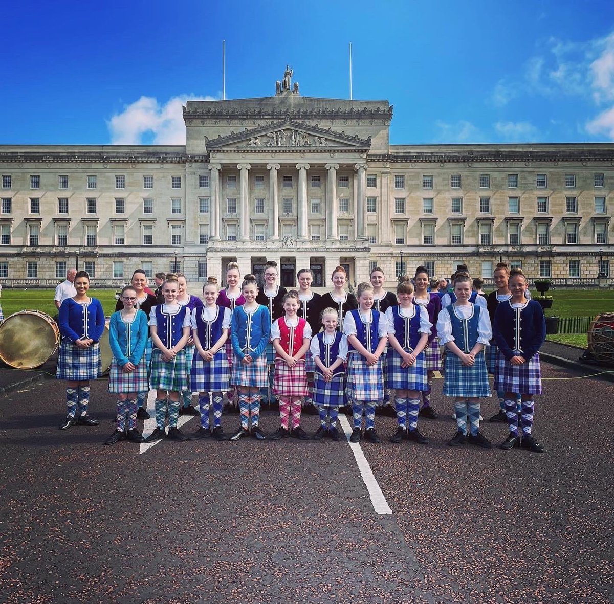 SchombergSoc's tweet photo. Well done to our #Kirknarra Dancers for joining with many other dancers from the Kathryn Stewart Dance Team and also hundreds of others from #UlsterScots groups to create this special Queen’s Platinum Jubilee tribute at Stormont this morning!

#PlatinumJubileeCelebration https://t.co/ohqVLv1zGE