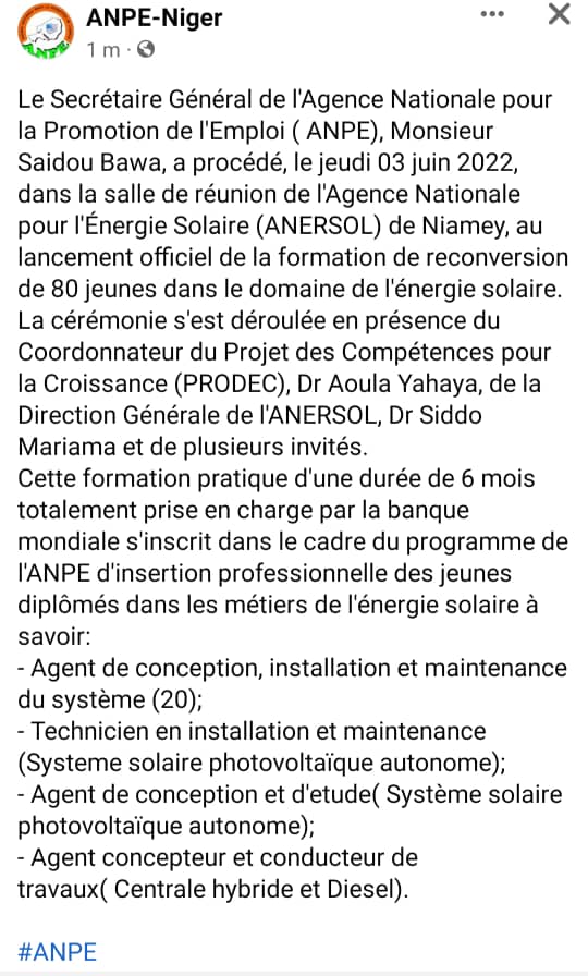 NigerAnpe's tweet image. Le Secrétaire Général de @NigerAnpe , M.Saidou Bawa, a procédé, le jeudi 03 juin 2022, dans la salle de réunion de l'ANERSOL de Niamey, au lancement officiel de la formation de reconversion de 80 jeunes dans le domaine de l'énergie solaire.
#ANPE
#PRODEC
#ANERSOL
#CRP