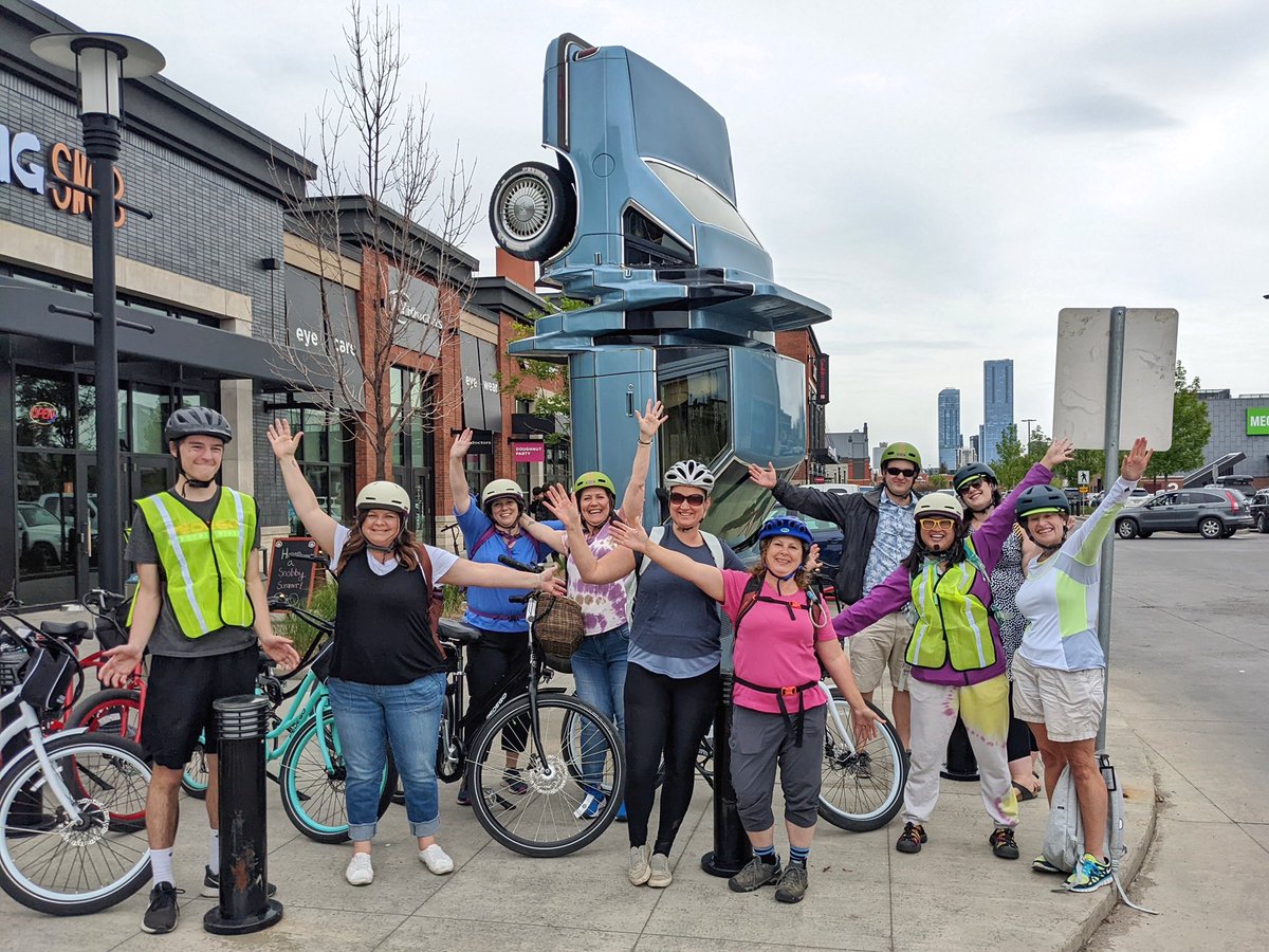 lindork's tweet photo. Hellooo this was FUN!! Thanks to my inaugural @EdmontonPedego E-Bike Tour group for zipping around the city with me! 💛 4 #yegfood stops and a dozen landmarks + Instagrammable Wall later. E-bikes make exploration a breeze.  #ExploreEdmonton #PedegoEdmonton_Partner #yeg #HelloFun https://t.co/iMNAddsxwi
