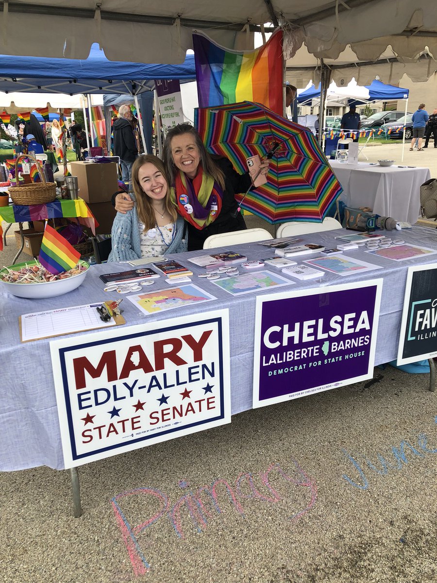 MelindaForIL's tweet photo. Thank you so much to the @LgbtqCenterLC for hosting the Pride Fest! 🏳️‍🌈

“It takes no compromise to give people their rights...it takes no money to respect the individual. It takes no political deal to give people freedom. It takes no survey to remove repression.” -Harvey Milk https://t.co/WycXd895rw