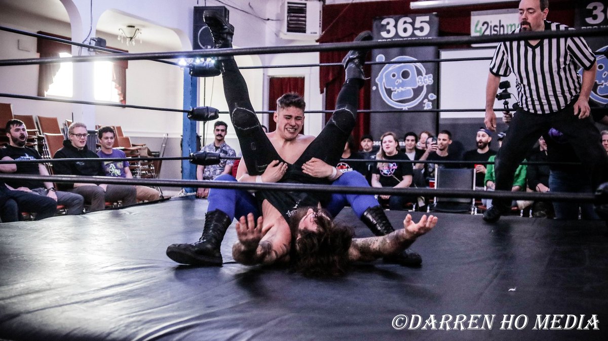 DarrenHoMedia's tweet photo. Jordie Taylor vs.@MaxwellBensonPW for @365pw at White Eagle Polish Hall in #JamesBay on Friday, May 27, 2022
#365prowrestling #365Pro #YYJ #Victoria #VictoriaBC #YYJEvent #PNWWrestling #PacificNorthwestWrestling #IndyWrestling #IndieWrestling #ProWrestling #ProfessionalWrestling https://t.co/l6vIK9LER2
