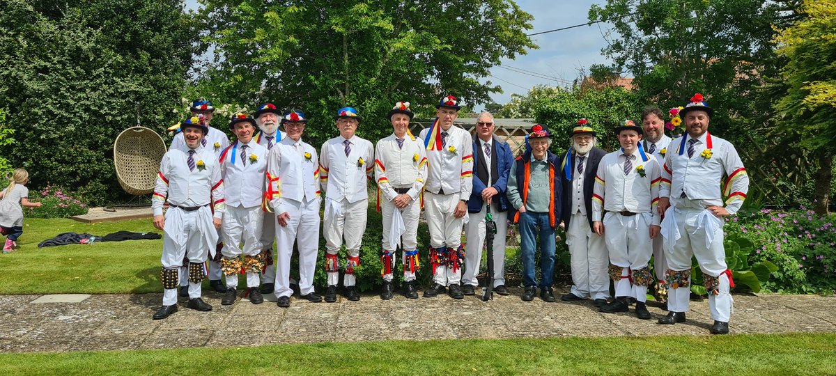Traditional Bampton Morris Dancers tweet media