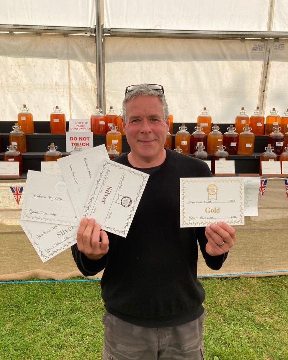 SevenTreesCider's tweet photo. Cracking day @BathandWest #britishciderchampionsips picking up a gold medal (shout out to Rick @Pangvalleycider too) for our sweet cider & 4 silver medals for our farmhouse. Served a few pints of our very own Orchard Press too. #rdguk #readingcider #berkshirecider #craftcider https://t.co/KJh3G27Qyx