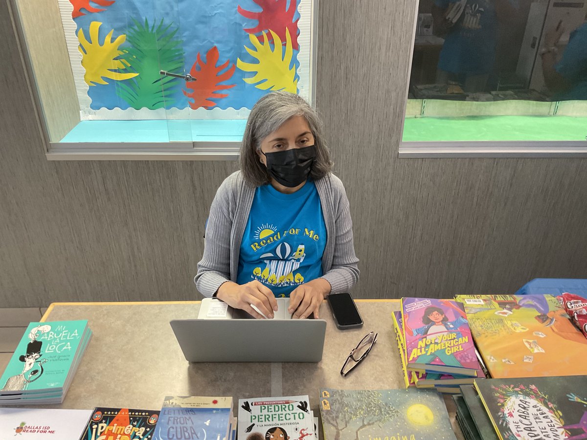 DISDSubs's tweet photo. RT @TabathaRobb1: BIG THANK YOU to our volunteers from @dallasisdsel @duallanguage @DISDWorldLangs &amp; @DISDdyslexia for helping make #ReadforMe2022 a success!!!
@DISD_Libraries @DallasReads @dallasschools https://t.co/khwdz00yOS