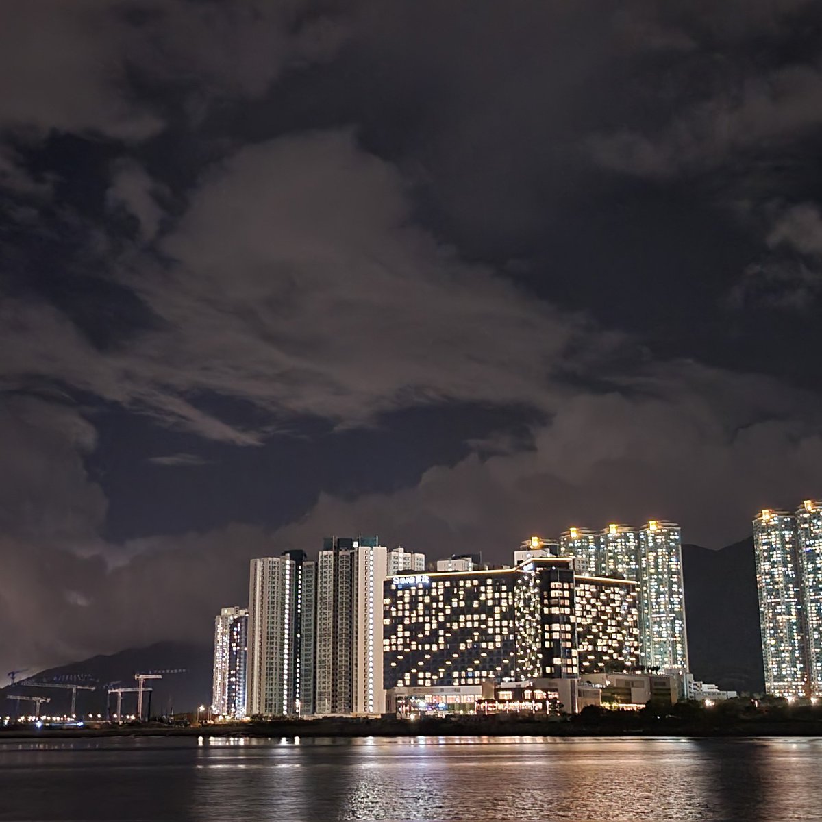 想去尼間酒店過一晚