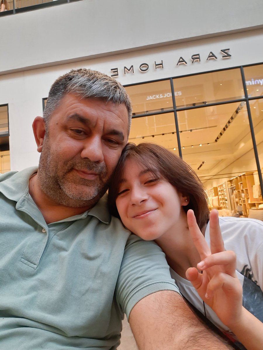 beyzabilginkaya's tweet photo. #withmydaughter .... https://t.co/gbByGvX9bv