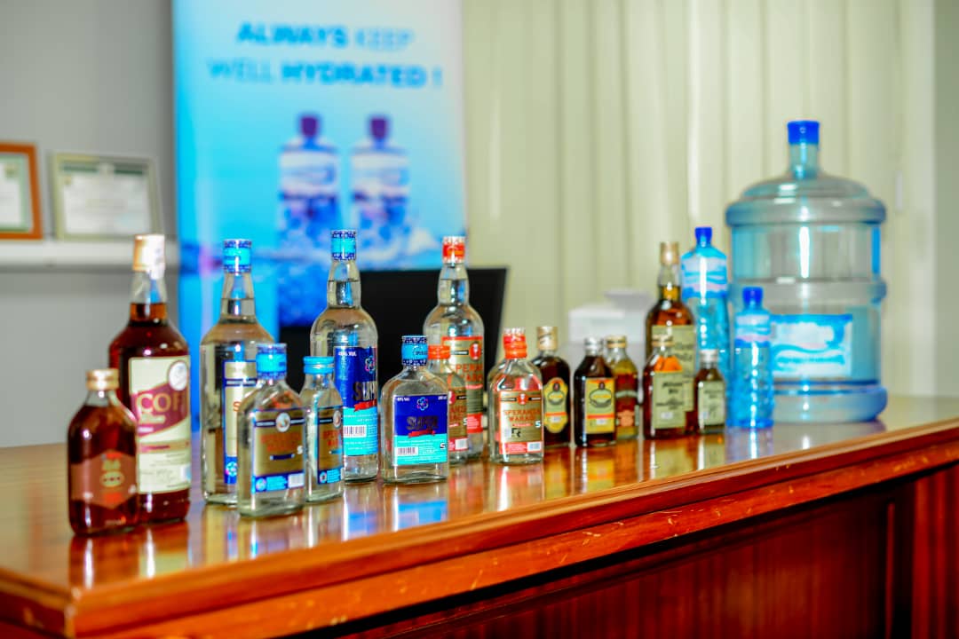 SperanzaGroup's tweet photo. A Saturday evening chill is not complete without #Speranza. Get yourself a bottle of any of our beverages &amp; enjoy shot or cocktails with friends and family.🥃🍸

#DrinkSperanza #MadeInRwanda https://t.co/RLb4GcBcya