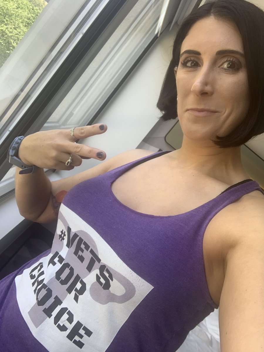 LinsayRousseau's tweet photo. Iβm ready to take on the Supreme Court with @continuetoserve and @commondefense
#vets4choice #veteran #femalevet #prochoice #abortionrights https://t.co/ltG7r4Ovvi