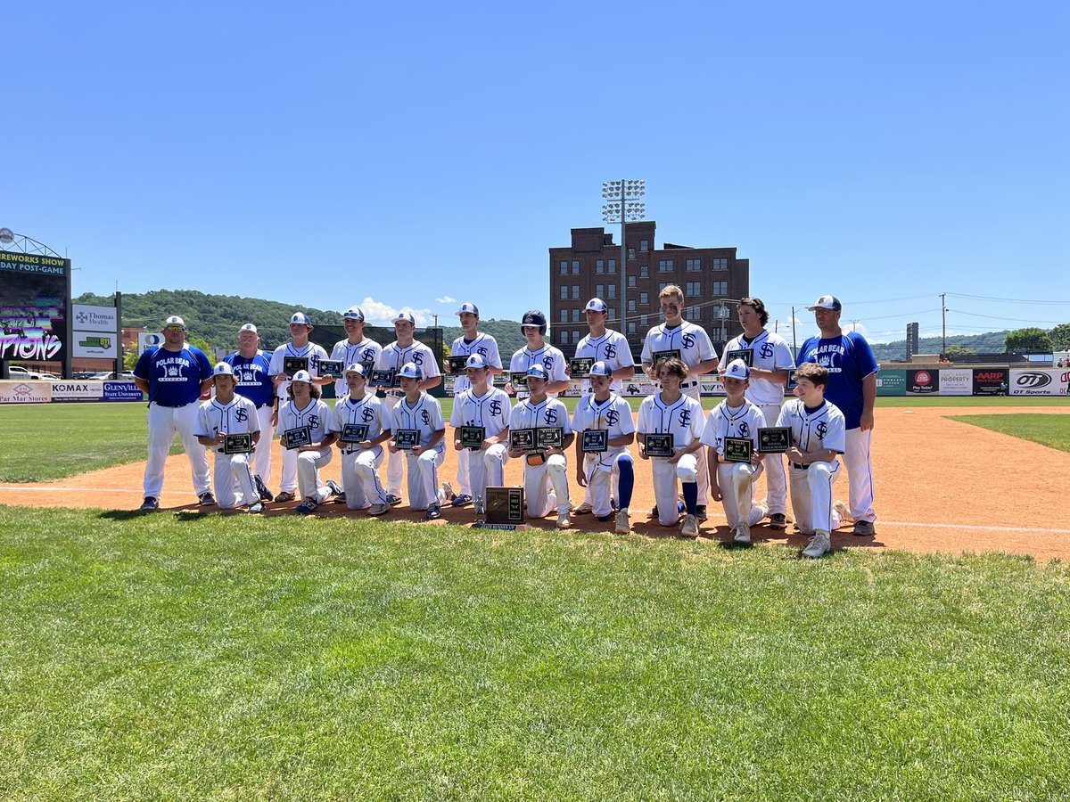 abbiebackenstoe's tweet image. FINAL: Logan 11, Fairmont Senior 6. 

Polar Bears finish as the AA State Runners Up. 

Evan Dennison, Mayson Jack and Gunner Riley make the All-Tournament team. #wvprepbase