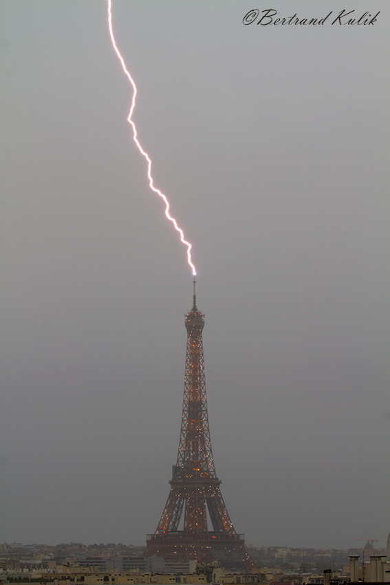 FUbBzMLXwAEkOGj?format=jpg