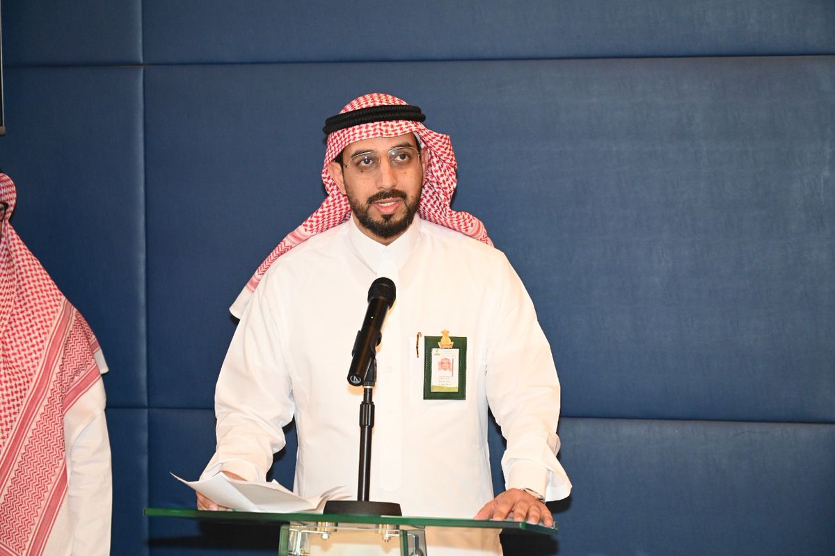fea_kau's tweet photo. كرم قسم الإدارة العامة في حفله السنوي للعام الدراسي الحالي خريجي الماجستير (الأكاديمي، والنوعي) وذلك بحضور سعادة عميد الكلية أ.د ناصر بن عقيل كدسه وعدد من قيادات الكلية.
كما تم تكريم الطلاب المتفوقين في درجة البكالوريوس. (١) https://t.co/LJIrWIFe0c
