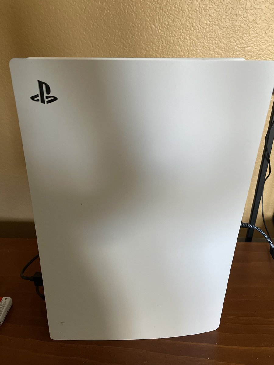 treccknight's tweet photo. I’m tryna sell a ps5 I build a pc and don’t play it much dm me #ps5 #selling #offer #PlayStation5 #videogames https://t.co/RsIT5i3ODf