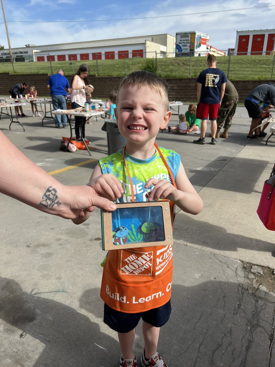 Leavenworth Home Depot Workshops tweet media