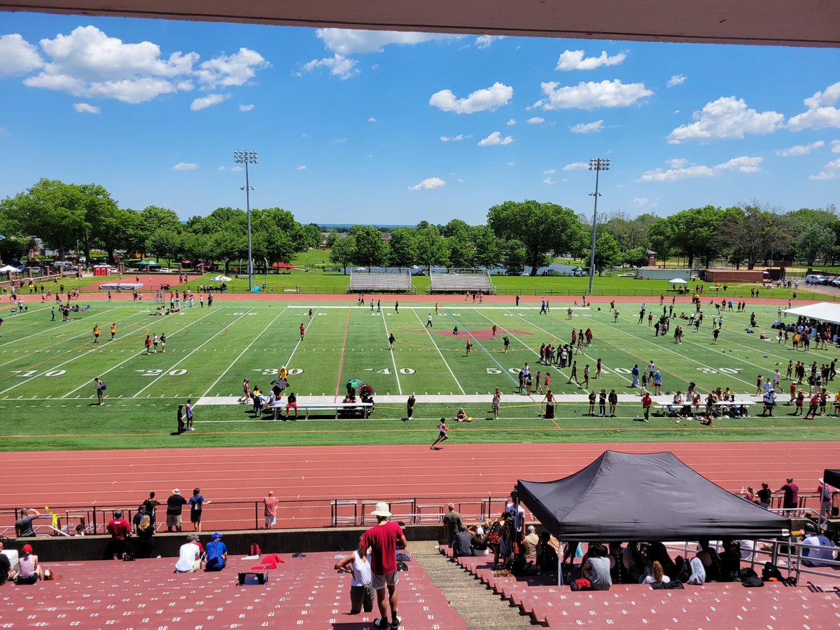 CliftonAthlDept's tweet photo. Day 2 of the @NJSIAA Track Sectional. Perfect weather. 
@mustangs_chs 
@CliftonSchools 
@CliftonSupt 
@VarsityAces 
@njmilesplit 
@Cliftonxctrack https://t.co/YR7gd8fzKS