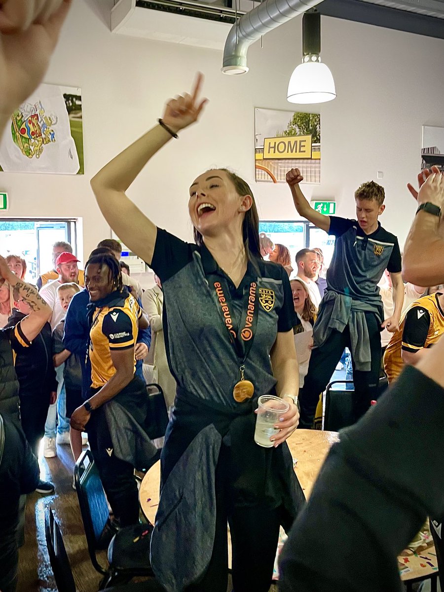 ⁦found a great shot in my camera roll ⁦<a href="/bodycarest/">Beth @ BodyCareSportsTherapy</a>⁩ ⁦<a href="/bethancoopa/">Bethan Cooper</a>⁩ ⁦<a href="/acerhelen/">Helen Cooper</a>⁩