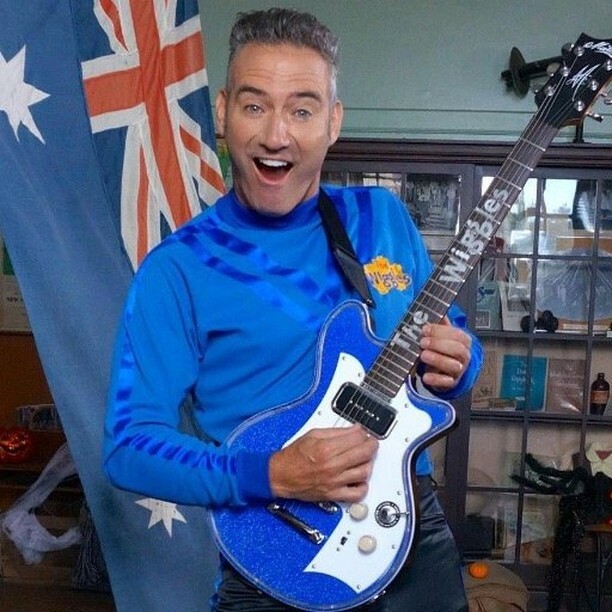wigglesfanclub1's tweet photo. hi Antonio!!! ARE THE OG's going to NZ? and are you coming to the USA this year???? that is SO AWESOME! I REALLY want to meet you this year!! @anthony_wiggle #theogwiggles #anthonywiggle #thewiggles #THEGOAT @THEWIGGLES #HUGS @greg_page_yellowwiggle 
@cook.murray https://t.co/tG4PNVQ23a