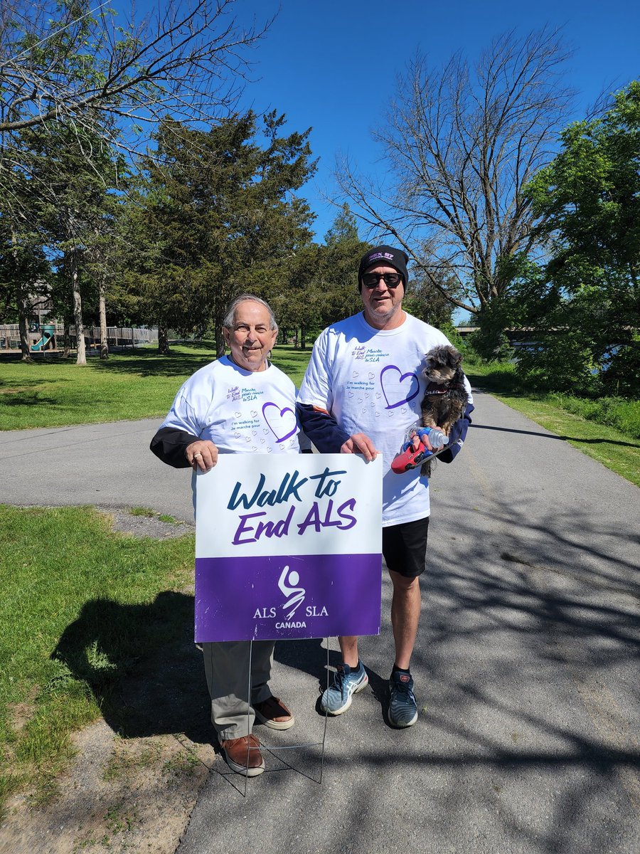 SeanKelly97's tweet photo. #walktoendals @BellevilleON #GarnetThompson #Gizzmo @tearsmeanlove @ToddSmithPC @Ryan_r_Williams @RobynScottsings https://t.co/47ESmiZfWW