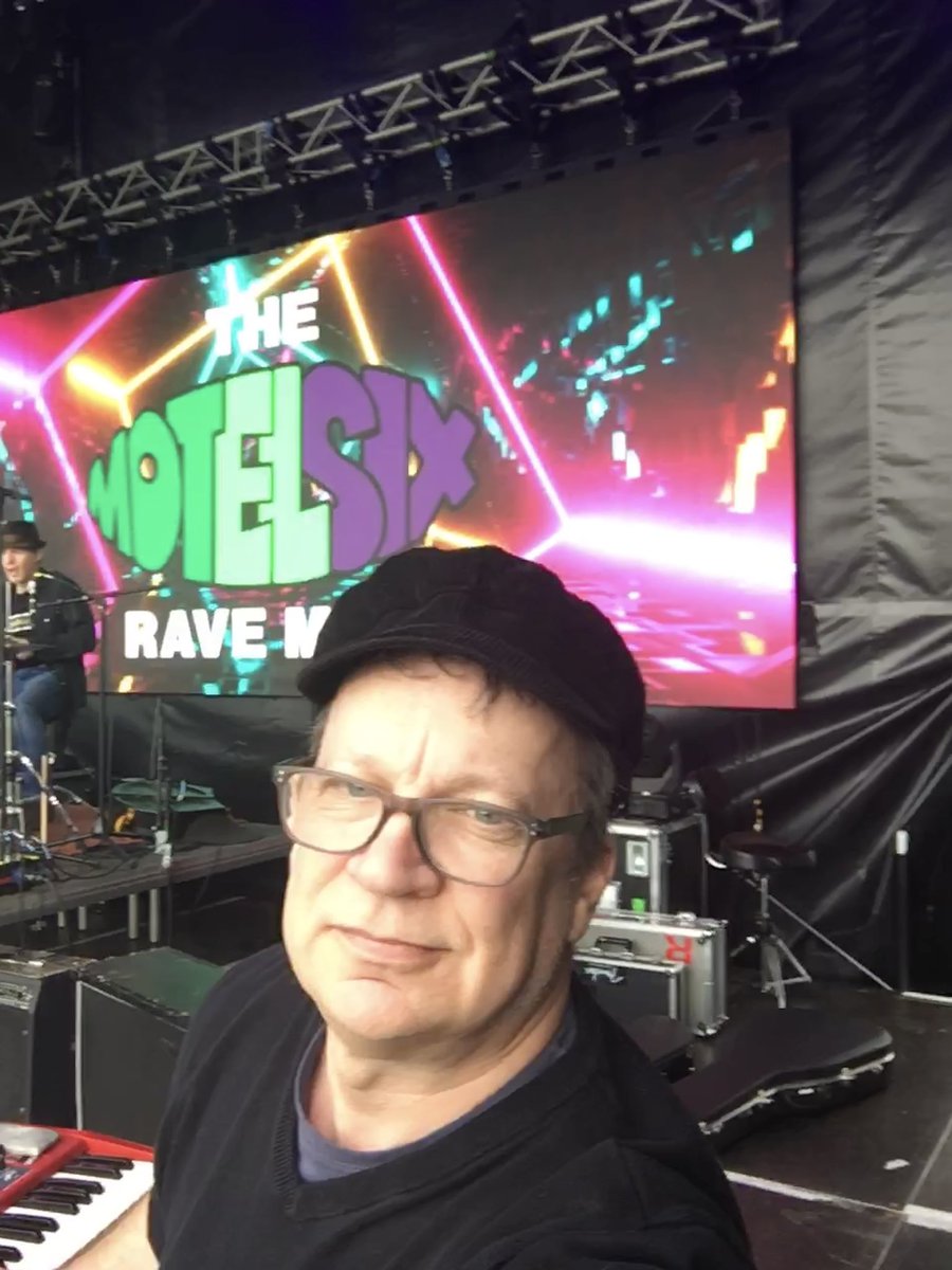 Lets_makeatrip's tweet photo. Working on a new video this weekend but it’s been slightly delayed as I’ve been playing at a music festival today. #busylife #letsmakeatrip #motelsix https://t.co/HjR4pgoOL7