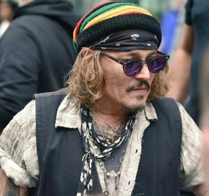 No_Reason_Jenz's tweet photo. Johnny Depp in Manchester 4th June 2022...

Look at his reaction towards the little dog...

My heart is melted!!! https://t.co/J2kKNrVlAb