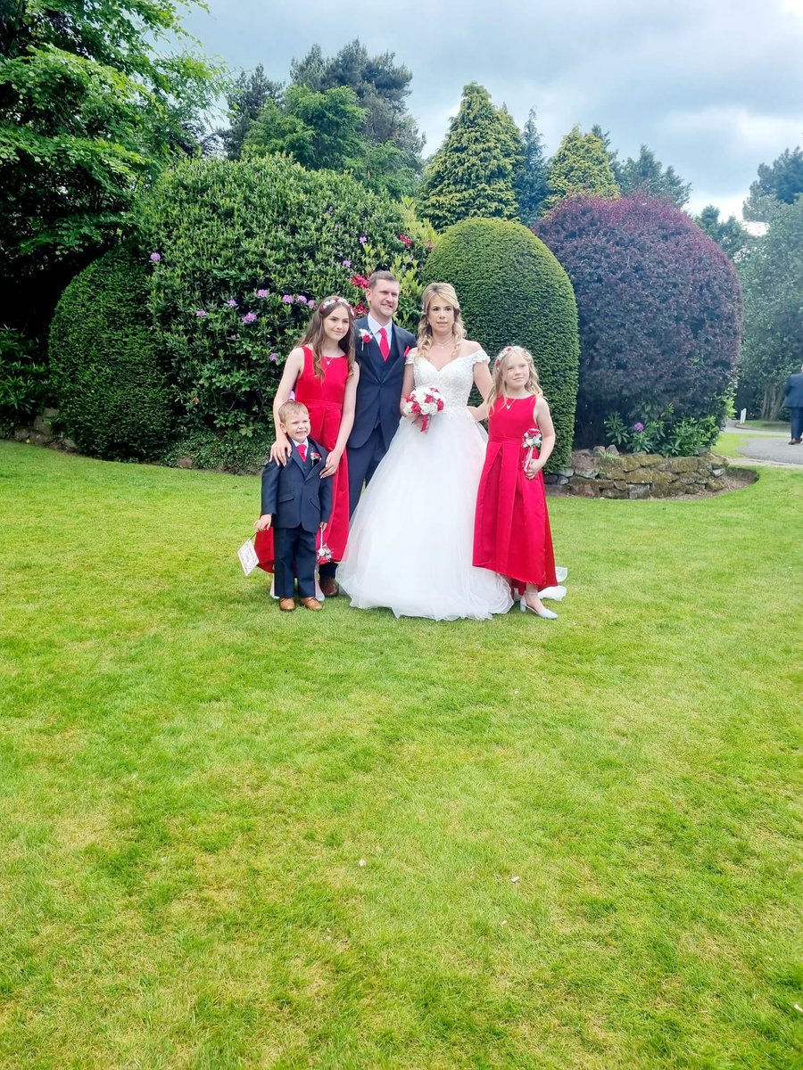 Nicki_Rimmer's tweet photo. @LockiesCPS mummy and daddy and got married! April and Callum can’t wait to share all there special memories with everyone at school ❤️ https://t.co/nDMPOQbog4