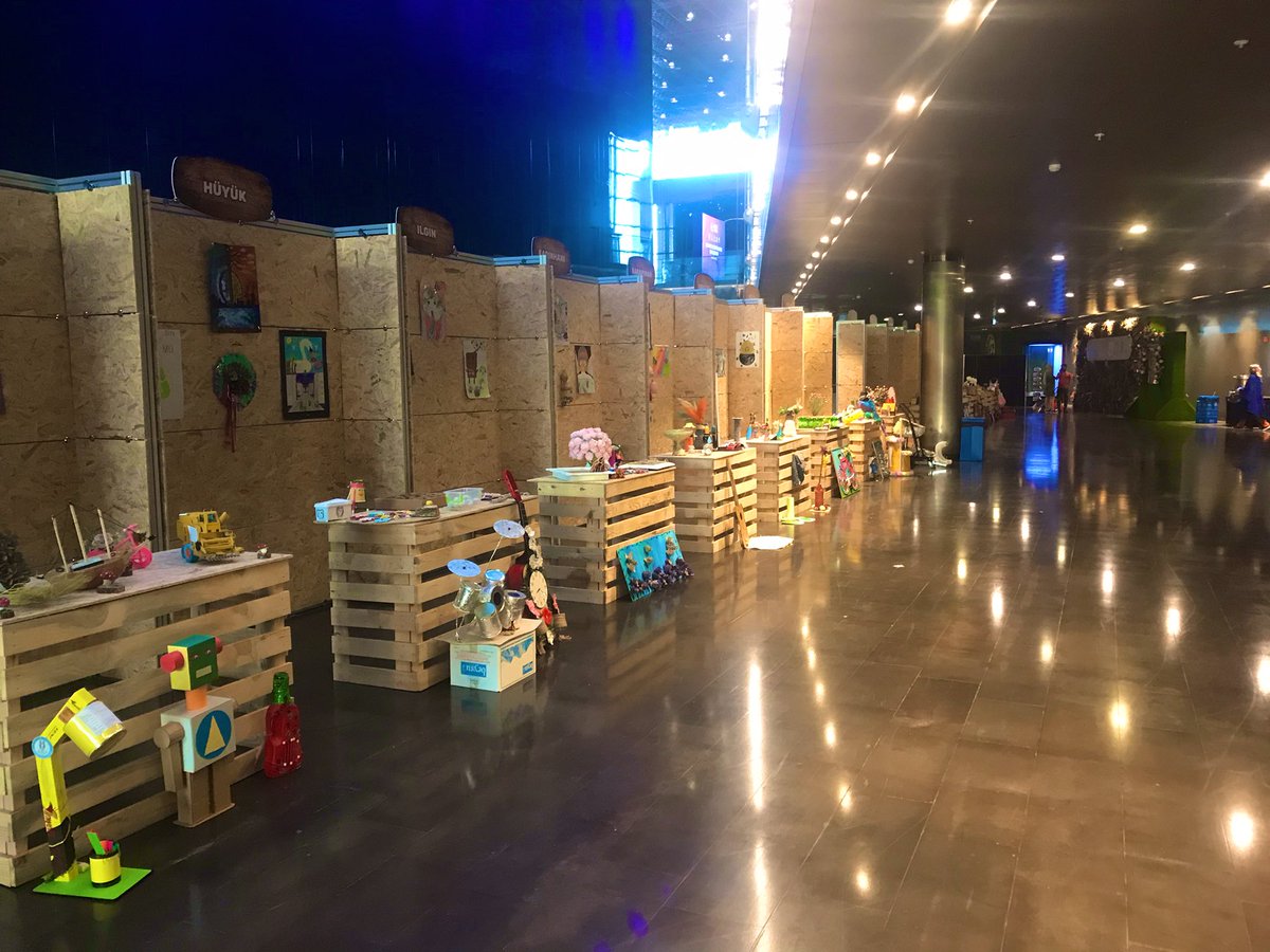 Burakks90's tweet photo. 5-7 Haziran tarihlerinde Selçuklu Kongre Merkezinde düzenlecek olan Konya Çevre ve Sıfır Atık Festivaline Meram İlçe Milli Eğitim Müdürlüğü olarak Hazırız @ozkan_meb @SeyitAliBuyuk @mkurt7386 @mustafakoca42 @ferit_kemal https://t.co/BBQ6Um3Oz1