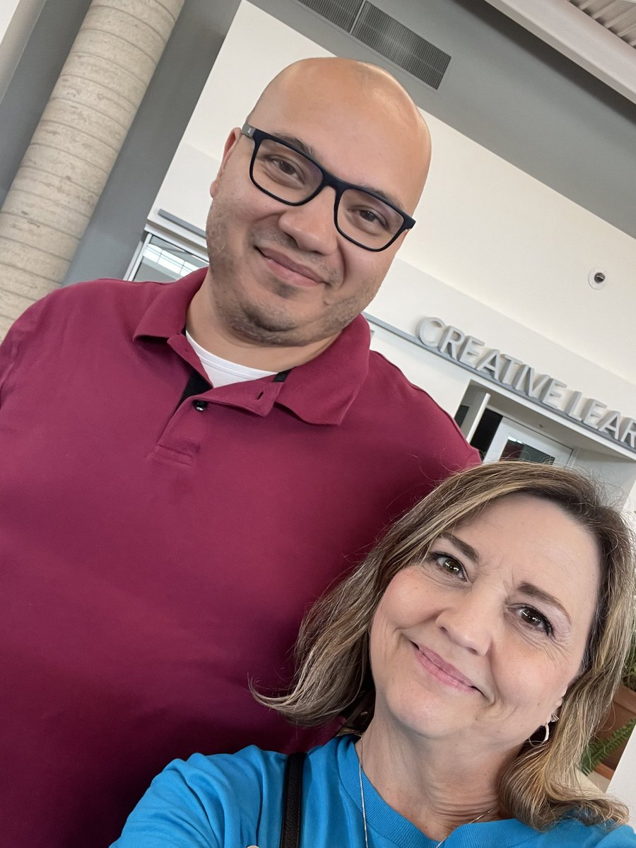 DISDWorldLangs's tweet photo. Look who stopped by @dallasschools #ReadforMe2022 ! It’s @stej_sanchez from @disdstemmath and @AmyAnderton2 !! https://t.co/oZ4WKeAtBL
