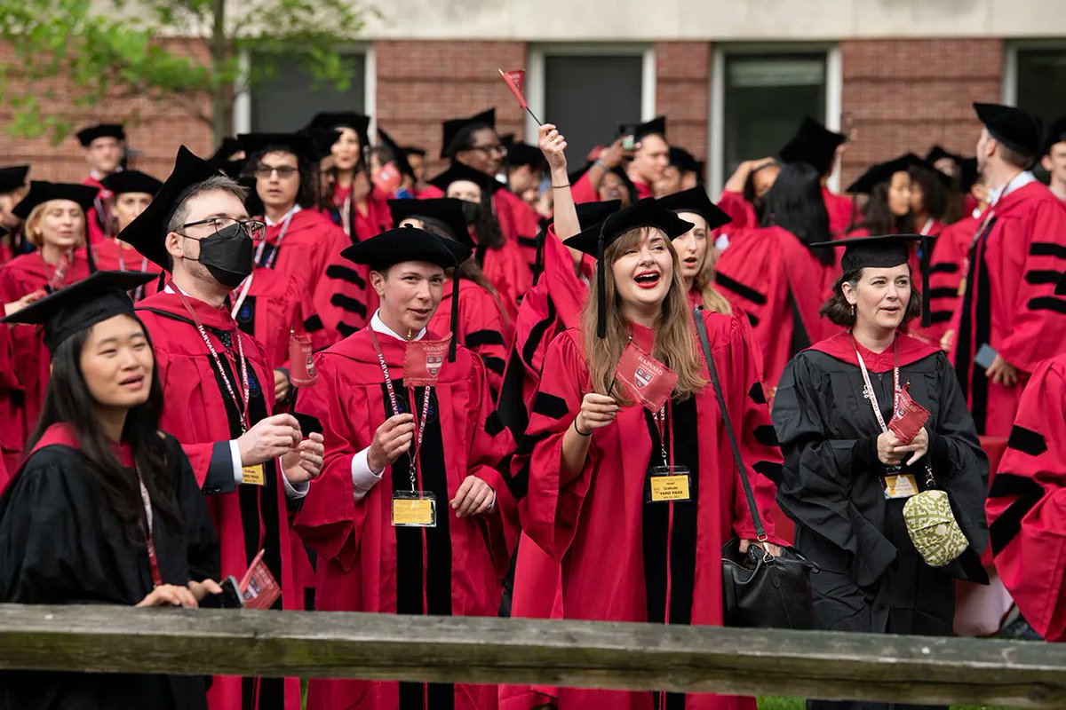 HarvardGSAS's tweet photo. Last Sunday, May 29, we welcomed back the 2020 and 2021 graduates for their long-awaited, well-deserved Commencement celebrations, and what a time we had!
Highlights by Tony Rinaldo Photography
#Harvard20 #Harvard21 #GSAS20 #GSAS21 #HarvardGSAS @Harvard @HarvardAlumni https://t.co/goqOV1hBkY