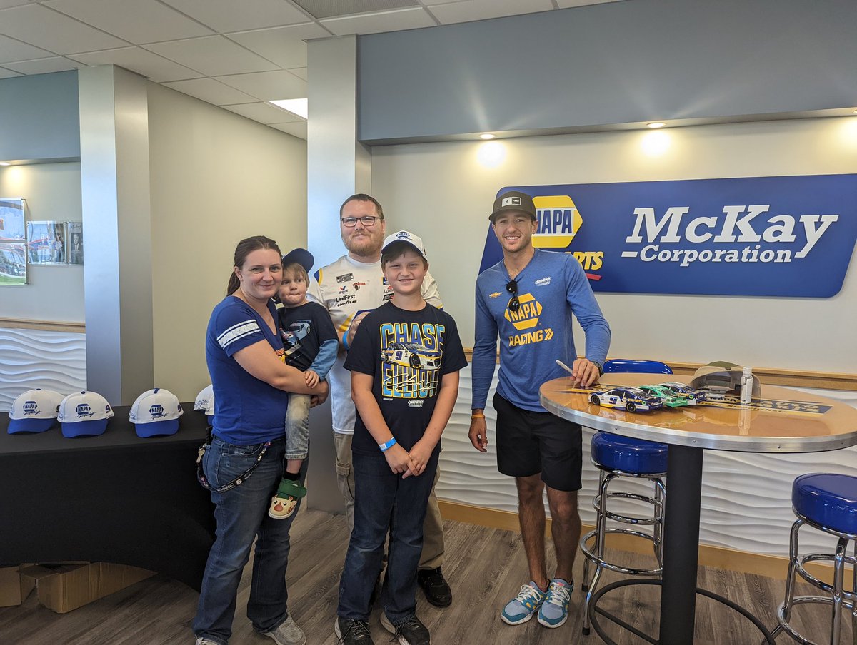 Race week in St Louis status. 
See Hooters Car ✅. 
Go to Hauler Parade at Ballpark village ✅.
Meet Chase Elliott and get diecasts signed ✅.
Enjoy Illinois 300 Tomorrow ⬜.