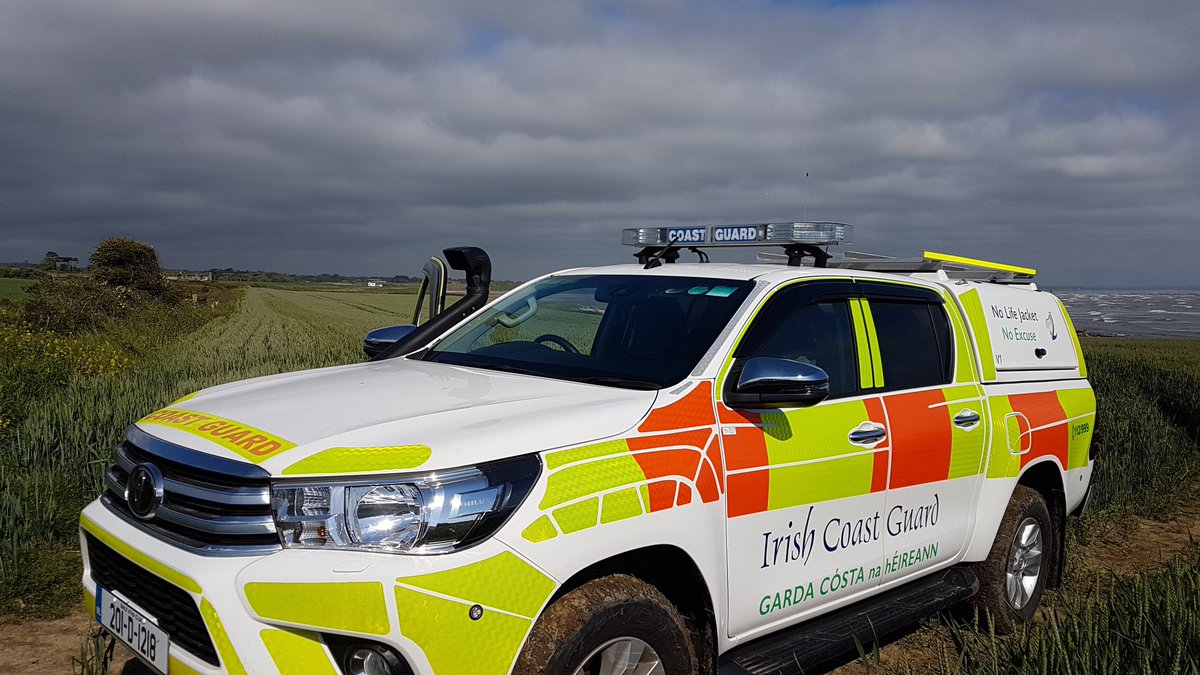 SkerriesCG's tweet photo. Skerries Coast Guard team were out at Bremore Point this morning, assisting Balbriggan Gardai with an ongoing missing person search in the area. https://t.co/D98xuUwO4S