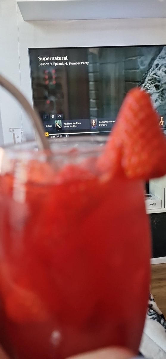 Back in the company of the wifey <a href="/Dr_DarcyLewis_/">𝑫𝒓. 𝑫𝒂𝒓𝒄𝒚 𝑳𝒆𝒘𝒊𝒔</a> while binging  Supernatural for thos goddess' first time.