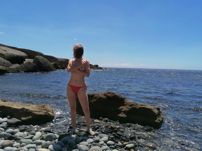 Aqu&iacute; disfrutando de un poco de sol despu&eacute;s de los &uacute;ltimos video lo has visto?? Miralo aqu&iacute; https://t<a href="/tag/sabado"class="tags"><span>#sabado</span></a><a href="/tag/parejareal"class="tags"><span>#parejareal</span></a><a href="/tag/disfrutardelavida"class="tags"><span>#disfrutardelavida</span></a>