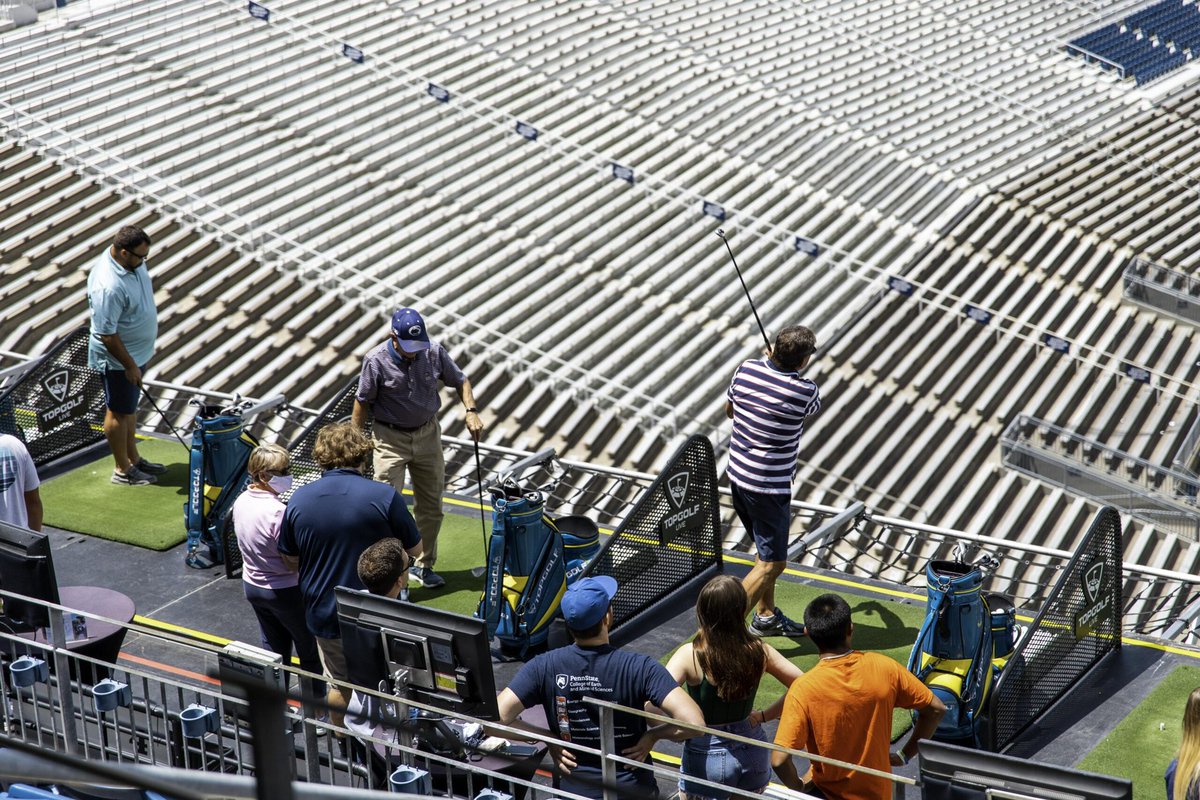 It sure is a great day for some golf on the gridiron 🏌️‍♂️⛳️