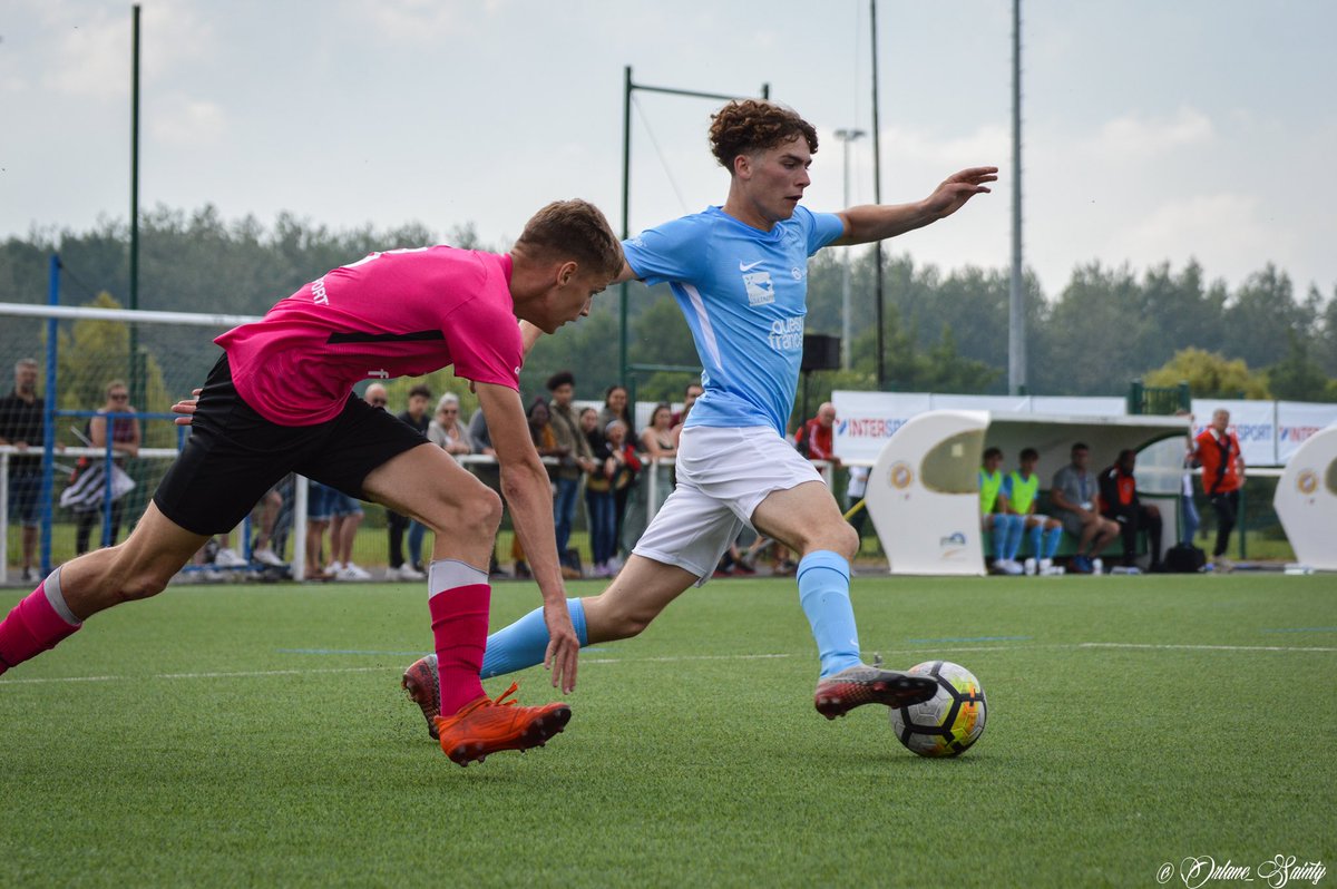 VOC_officiel's tweet photo. ⏱ 45' C’est reparti pour au moins 45 minutes dans cette finale ! 👊🏼

⬛️ 𝑨𝒍𝒍𝒆𝒛 𝒍𝒆𝒔 𝒈𝒂𝒓𝒔 ⬜️ 

#VOCEASR | #CoupedeBretagne https://t.co/jV7UBX9HTg