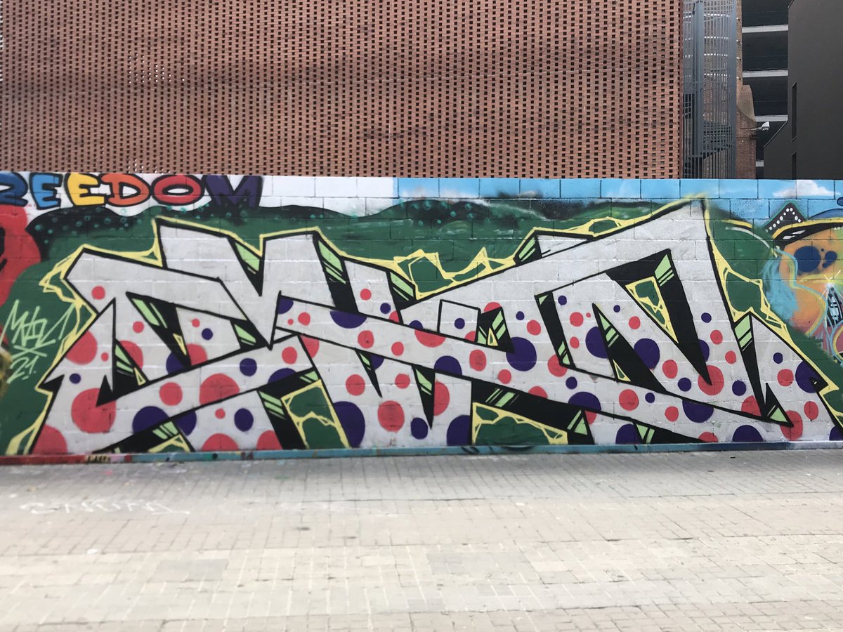 MVIN77707670's tweet photo. MVIN // Barcelona // Vandalist // #graffiti #streetart #letter #multistyle   #vandalist https://t.co/UcwIBGVBBQ