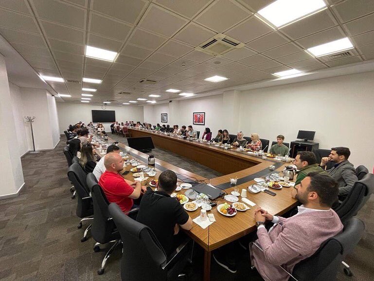 Ak Parti İstanbul İl Gençlik Kolları Başkanımız Sn. <a href="/CCekerek/">Muhammed Cem Çekerek</a> ve kıymetli ekibine misafirperverlikleri için teşekkür ederiz.