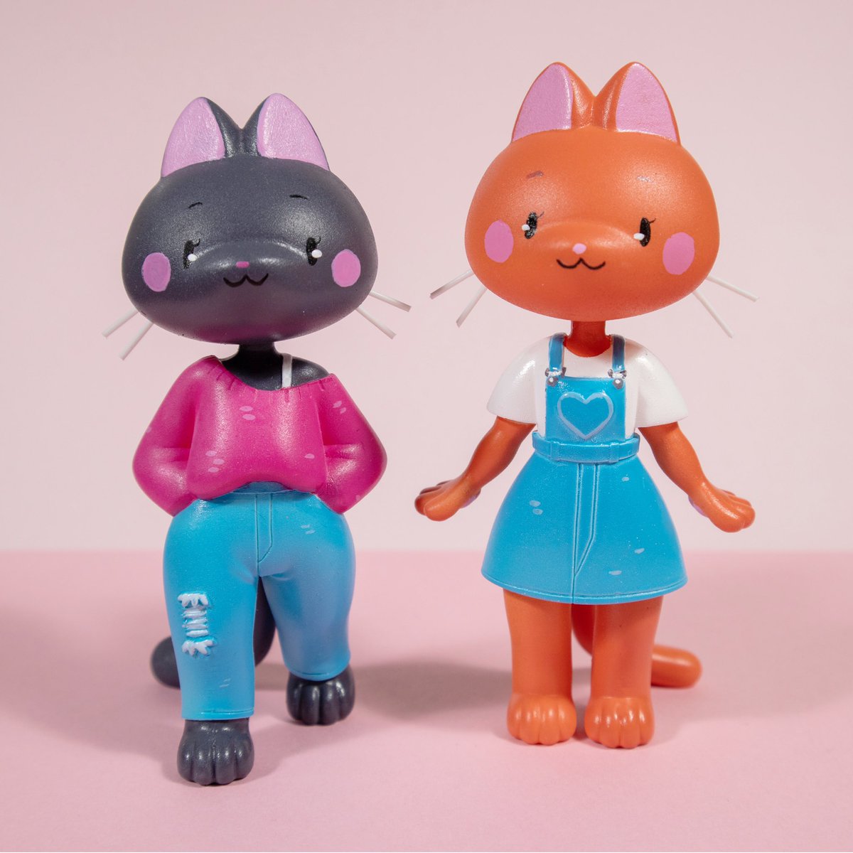 tunayo's tweet photo. FASHIONCATS ARE HERE! Handmade, handpainted resin art toys by me and my small team 💞 preorders open June 4-11th! [RTs ✨👌] https://t.co/7kdO3ygOyQ https://t.co/fneAUWx8xf