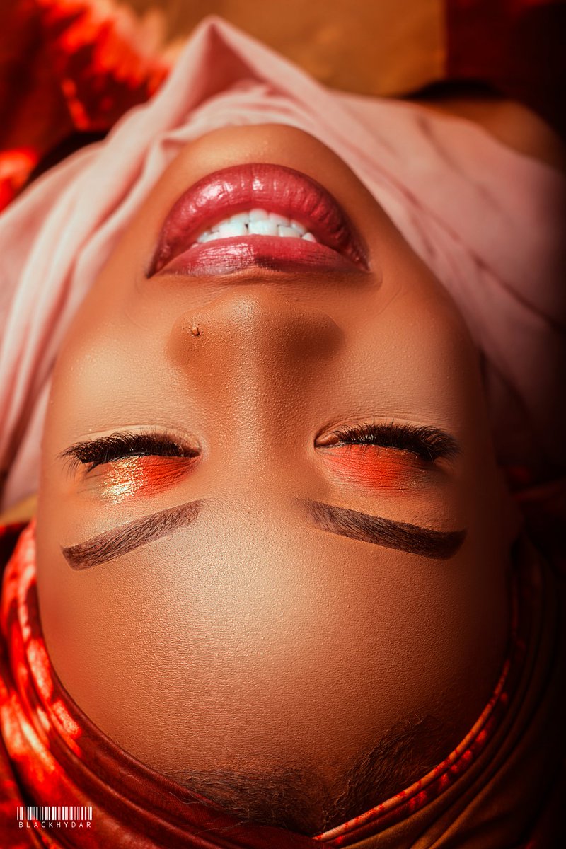 blackhydar's tweet photo. I am @blackhydar 
And  l am a  photographer 
Product,  documentary ...name it 
I am also an nft artist /photographer and I render my services to other nft artist even total noobs, I  make your  ideas into photos at a rate.
The earth is my canvas... I travel...#SellYourMarket https://t.co/ysIyRInppK