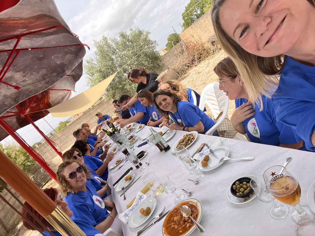 MNuriaRiera's tweet photo. Avui som #quintos68 #quintades #Montuïri #Q68 💙 https://t.co/OYc3ajOsFA