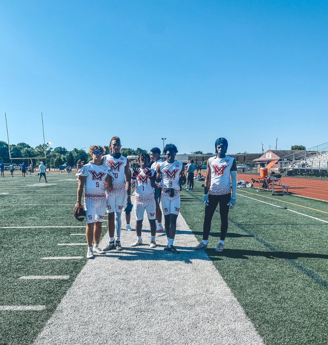 MVParentPride's tweet photo. It’s a great day for some football!! @MVMajorFootball @MontyFritts https://t.co/P1h72JeNha