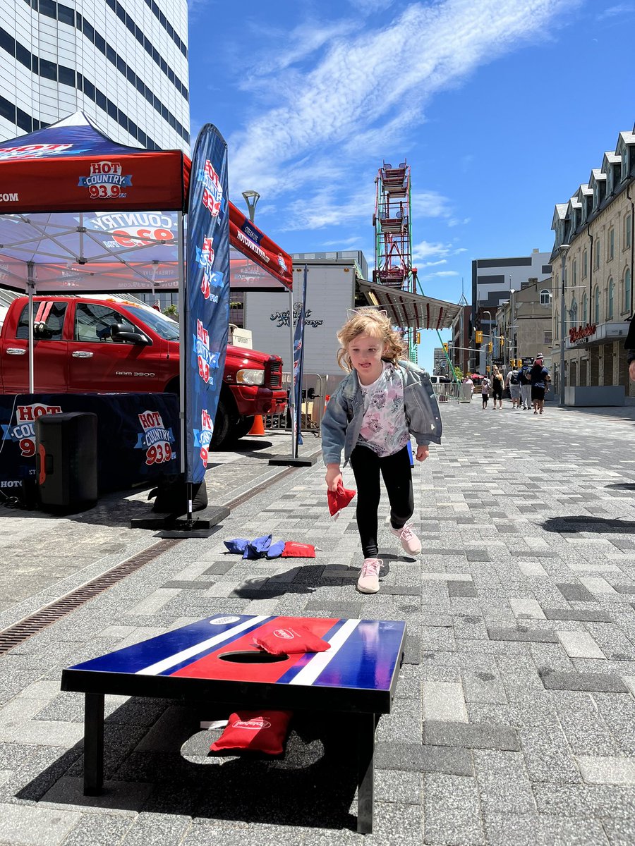 theCMAOntario's tweet photo. Are you coming to the Street Fair? We’re at @DundasPlace all day! 🎡🍻🎵

#CMAOntario10 #LiveAndLoudInLondon https://t.co/BpMSyJ7qqT