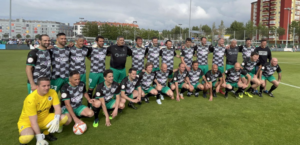 <a href="/realracingclub/">Real Racing Club</a> vintage. Leyendas ¡Qué jugadores! 
Historia racinguista.
Apoyo y solidaridad <a href="/AutismoLovaas/">Lovaas Foundation</a>