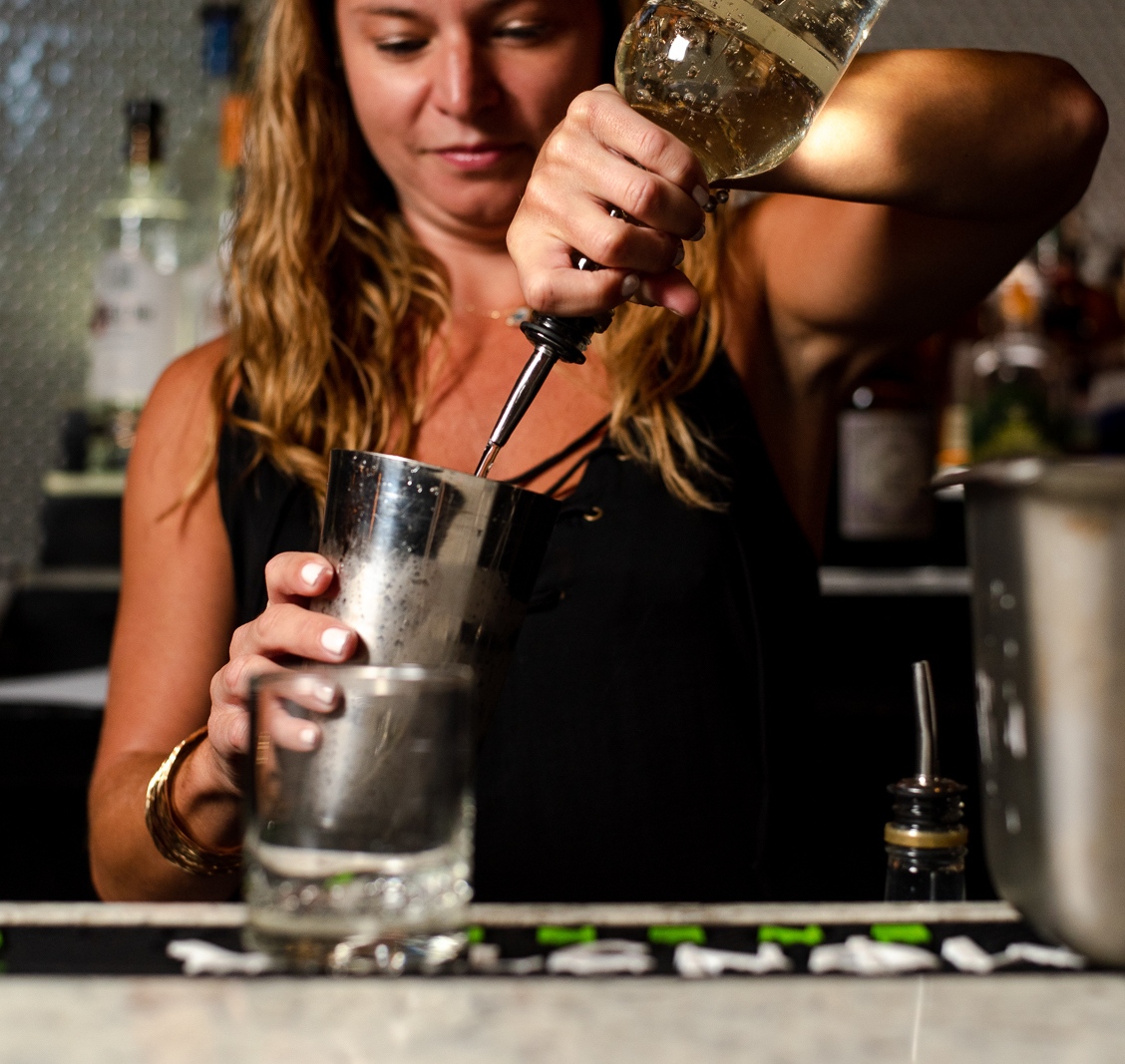 JuniperNYC's tweet photo. Looking for where to go in Manhattan this weekend? Juniper Bar is the place to be! Browse our menus and book a table today.

Happy Hour from 4pm - 7pm 🍻 https://t.co/DHZAfnZ473